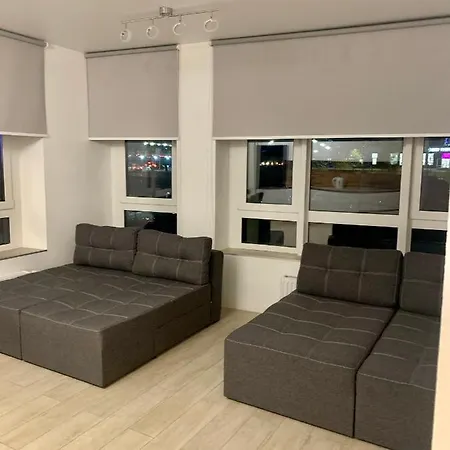 New 3 Rooms Apartment Near The Metro Station Kyiv Exterior photo
